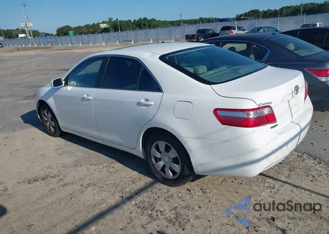 2008 Toyota Camry Le z USA, uszkodzony, nr VIN 4T1BE46K08U765929
